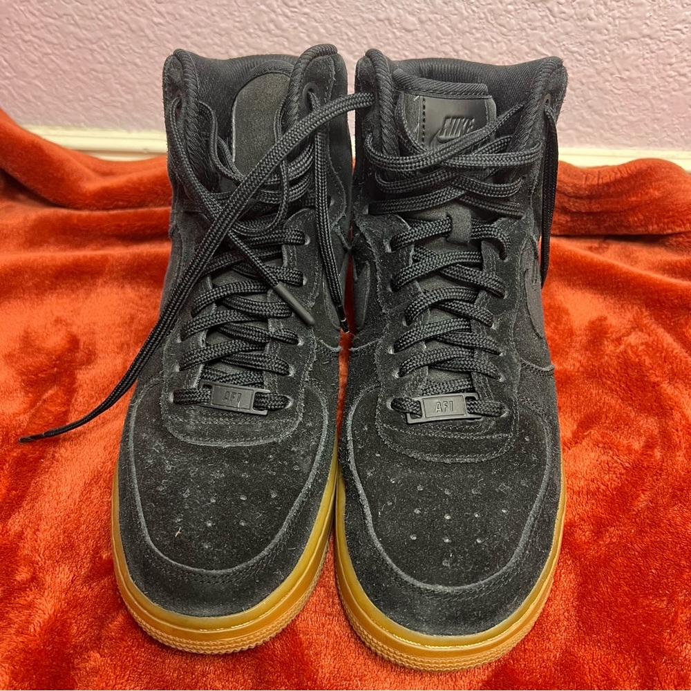 Nike Womens 8 Black Suede Air Force Ones